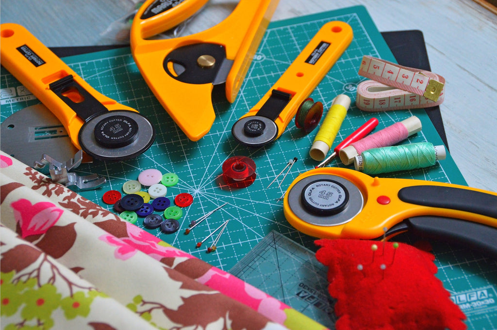 Beginner's Guide: Rotary Cutters vs Fabric Scissors